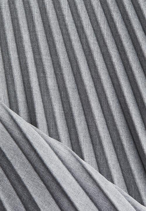 H&M - Pleated mini skort - grey