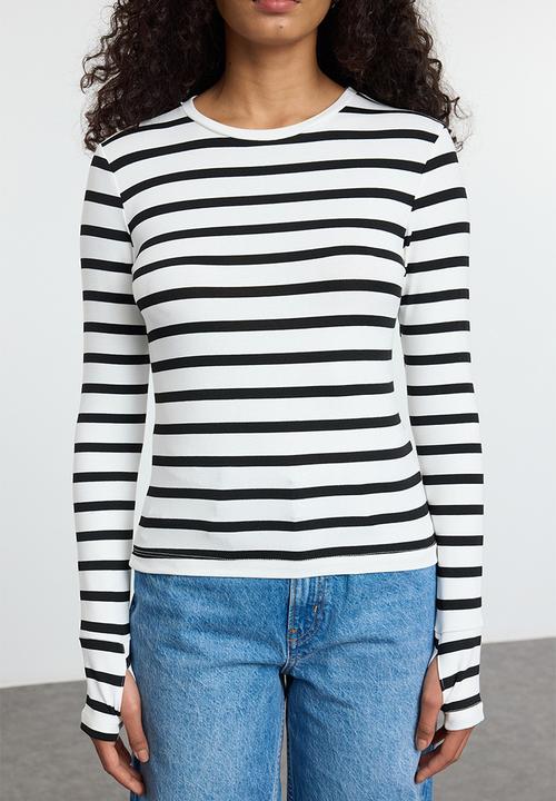 Trendyol - Striped Blouse with Flexible Viscose Fabric - Black & Ecru