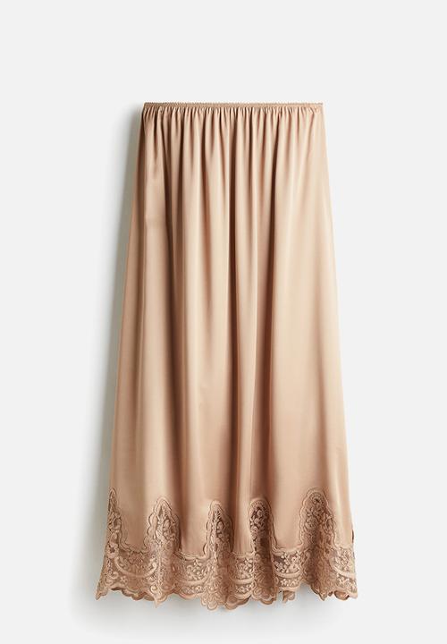 H&M - Lace-trimmed satin skirt - beige