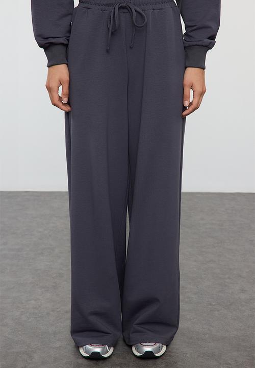 Trendyol - Wide Leg Sweatshirt and Bottom Tracksuit Set - Anthracite