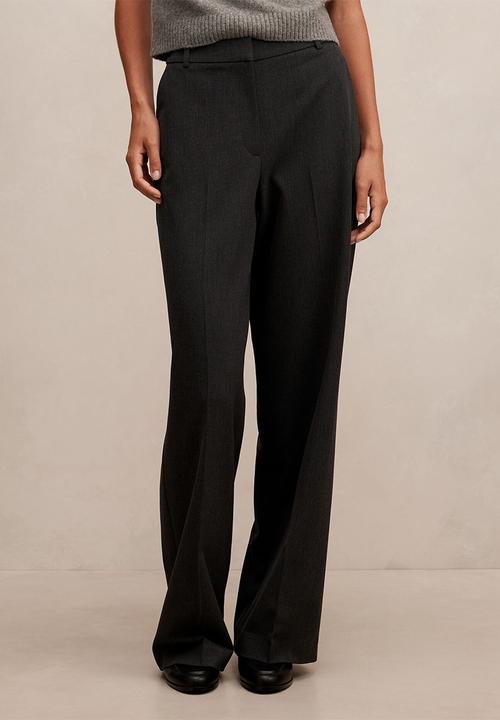 Forever New - Samantha straight leg pants in charcoal suit