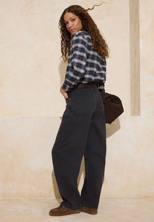 Trendyol - Stitching Detail Low Waist Loose Baggy Jeans - Black