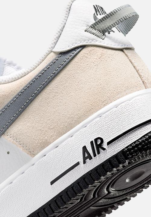 Nike - NIKE AIR FORCE 1 '07 LV8
