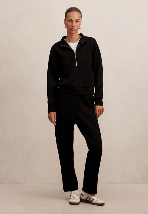Forever New - Heidi seam detail lounge jumper in black