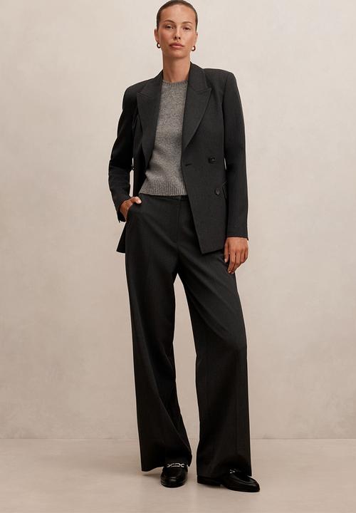 Forever New - Samantha waisted suit blazer in charcoal