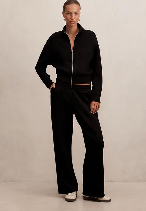 Forever New - Hunter wide leg lounge pants in black
