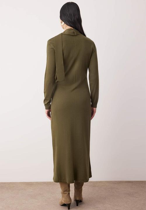 Trendyol - Scarf Detailed Knitwear Dress - Khaki