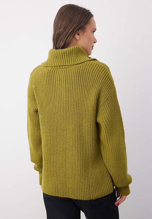 Trendyol - Wardrobe Essentials Soft Textured Knitwear Sweater - Oil Green