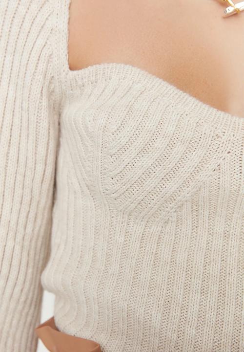 Trendyol - Crop Heart Collar Knitwear Sweater - Stone