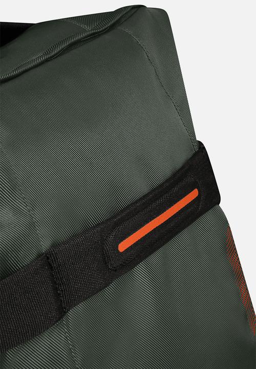 American Tourister - AT URBAN TRACK DUFFLE/WH - DARK KHAKI