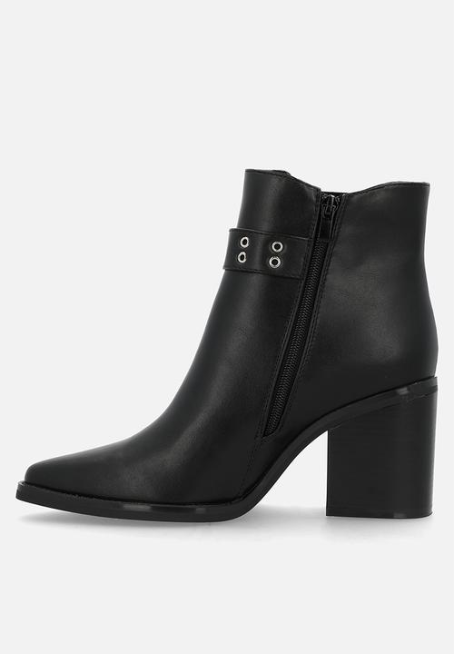 Madison® - Orenthia chelsea boot - black