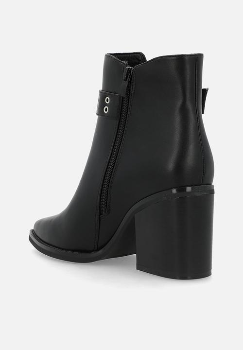 Madison® - Orenthia chelsea boot - black