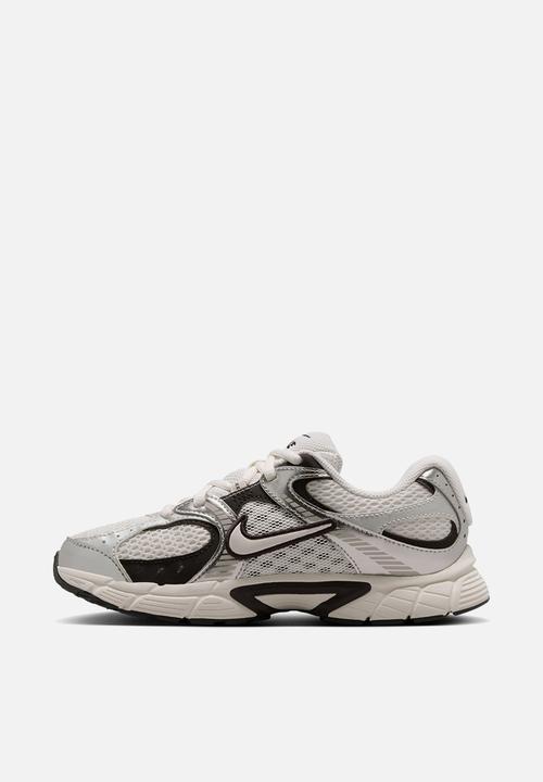 Nike - Nike V5 RNR Grade School
