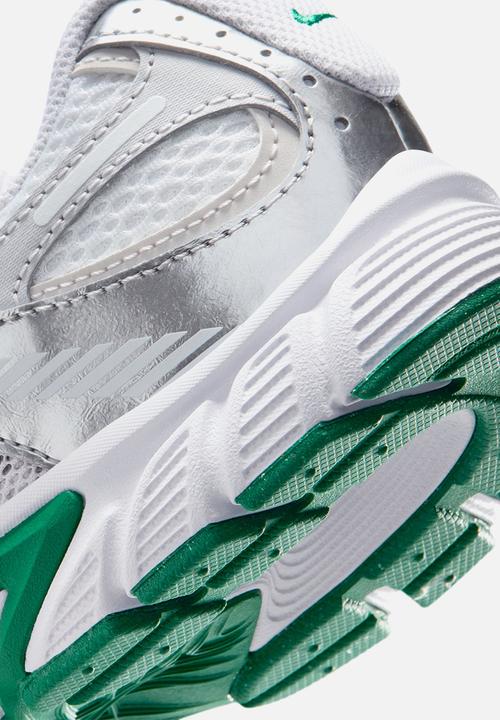 Nike - Nike V5 RNR Grade School