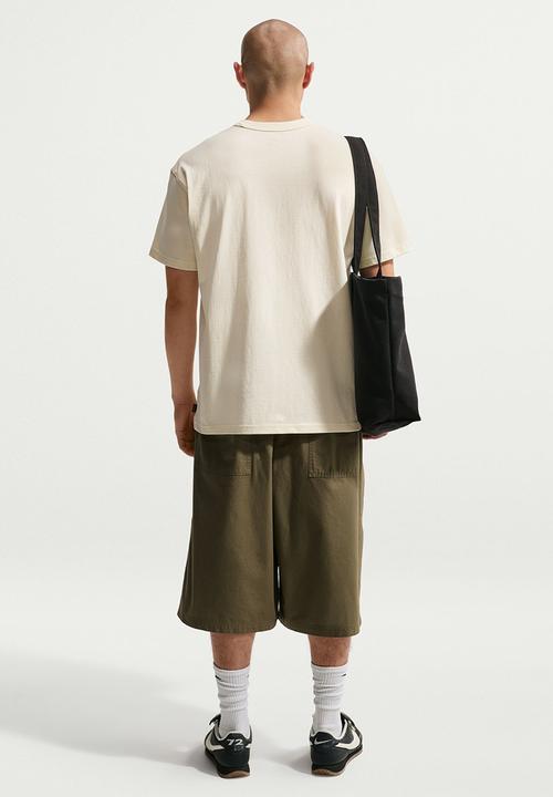 Nike - NSW Premium Essential Sustainable T-Shirt  - Cream