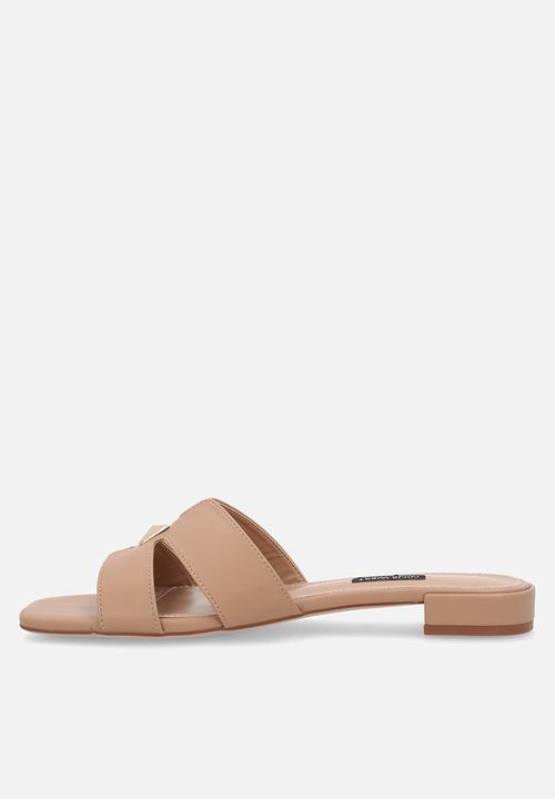 Nine West - Iwan Slide - Neutral