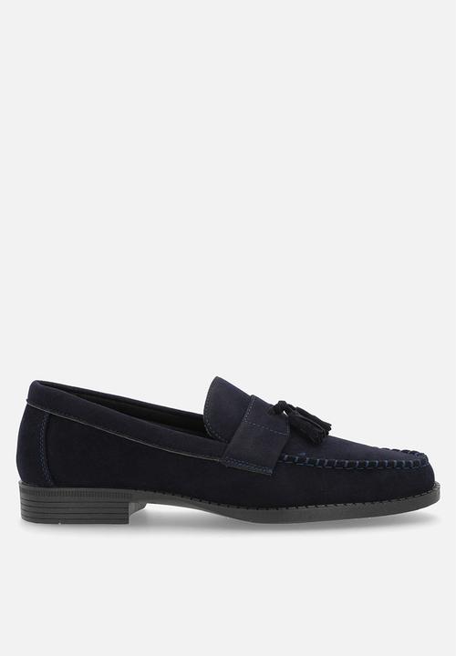 PC - Crouch Tassel Loafer - Navy