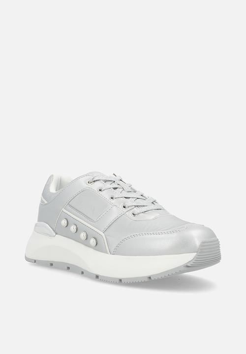 Nine West - Malia sneaker - silver