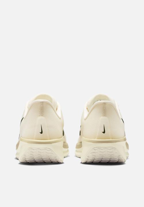 Nike - Nike Quest 6