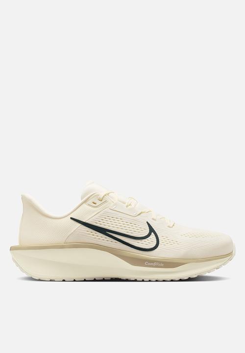 Nike Quest 6 - PALE IVORY/BLACK SPRUCE-LINEN-SANDDRIFT