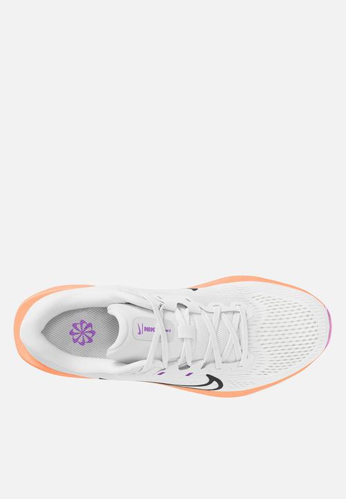 Nike - Nike Quest 6