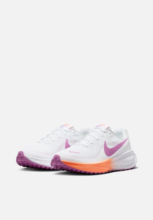 Nike - Nike Revolution 8