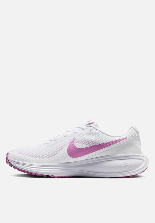 Nike - Nike Revolution 8