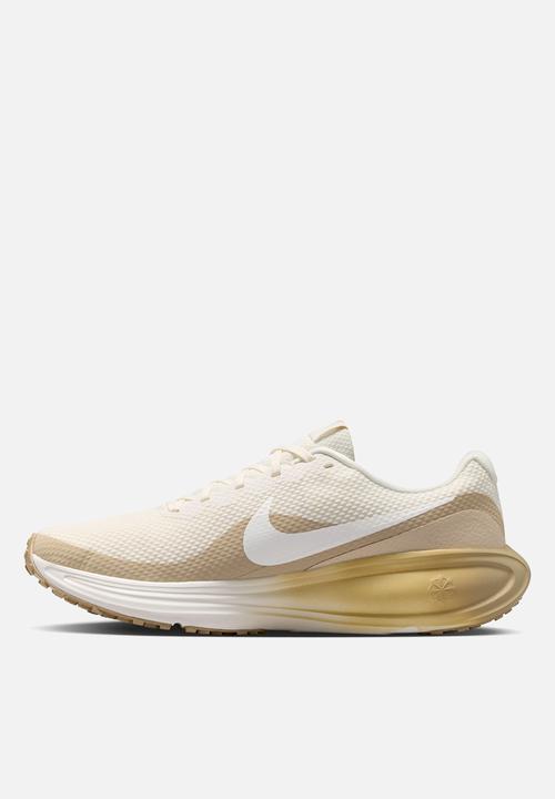 Nike - Nike Revolution 8