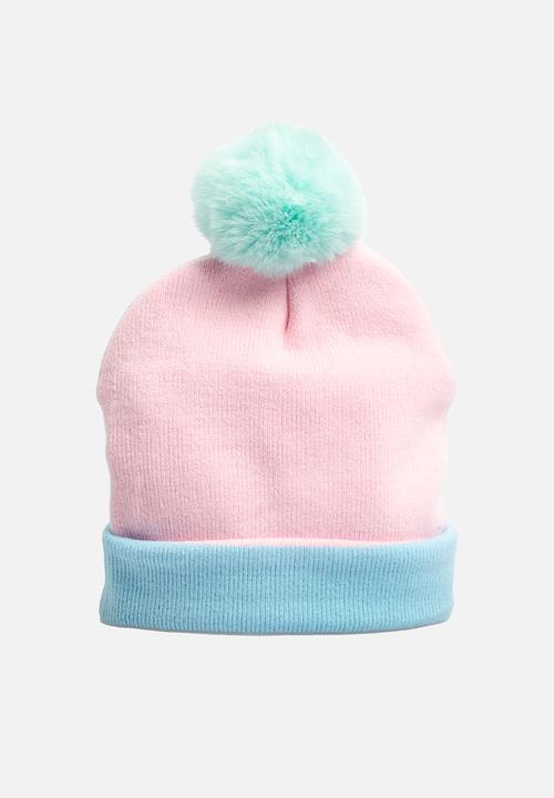 Character Group - Gabby's Dollhouse Fashion Beanie - Pink & Blue