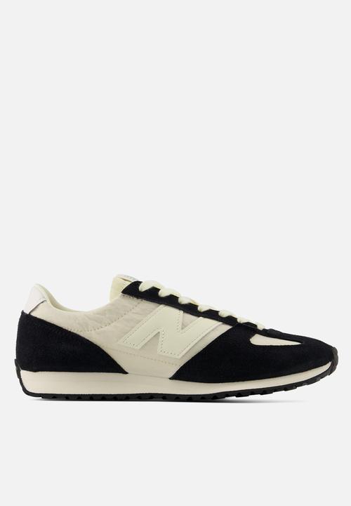 U471 v1- BLACK (000)
