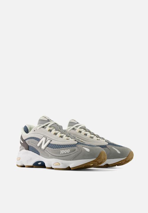 New Balance  - 1000