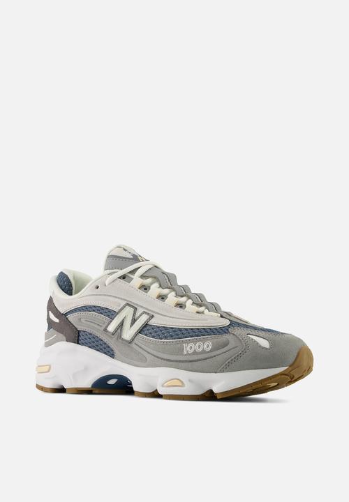 New Balance  - 1000