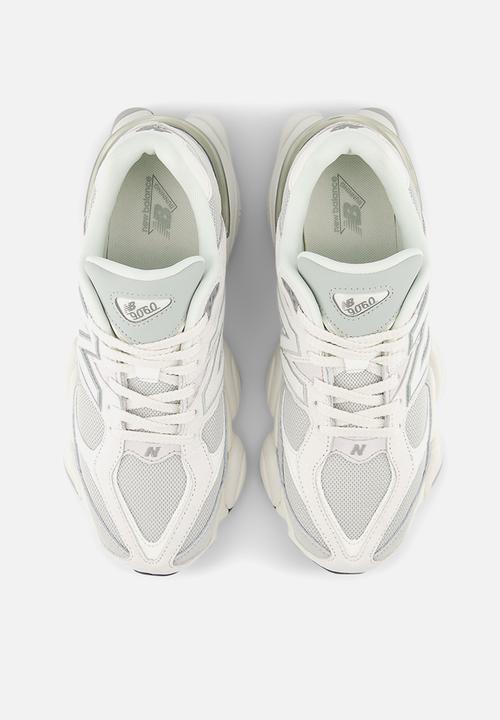 New Balance  - 9060 v1