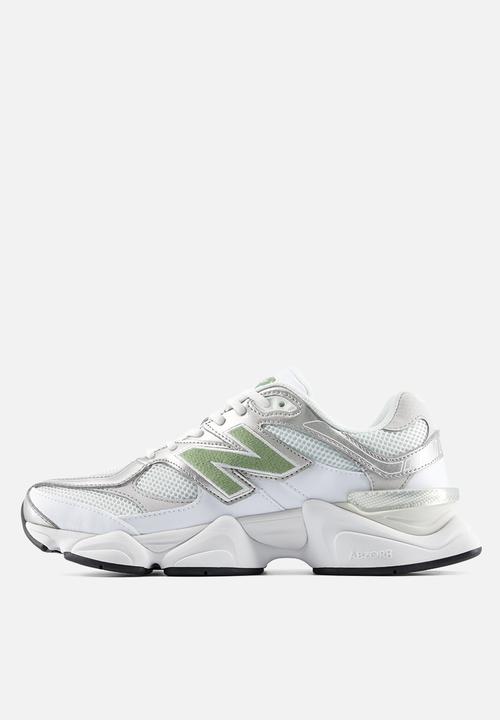 New Balance  - 9060 v1