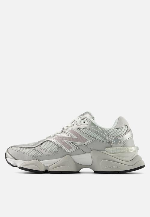 New Balance  - 9060 v1