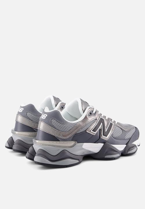 New Balance  - 9060 v1