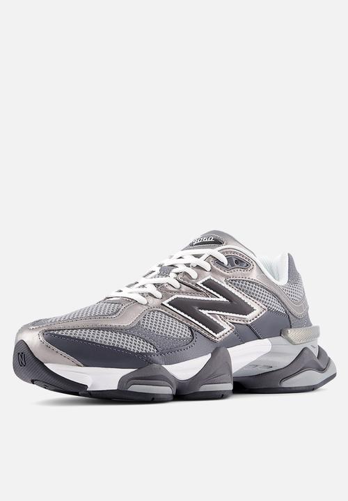 New Balance  - 9060 v1