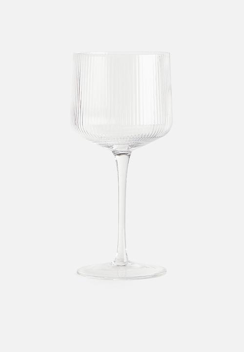 Fluted wine glass - transparent