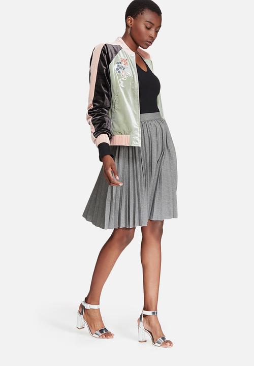 Glamorous - Contrast velvet bomber 