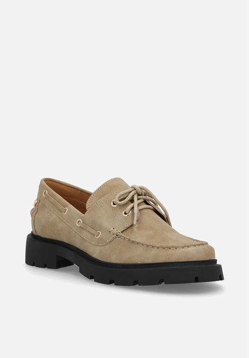 Butterfly Feet - Plush 1 loafer  - taupe