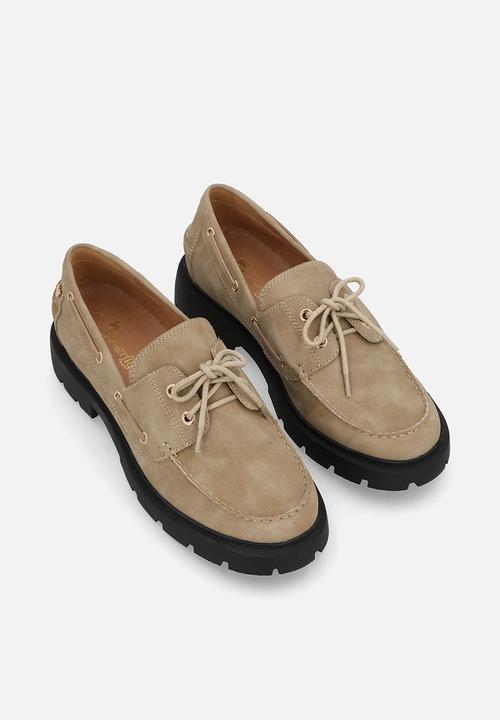 Butterfly Feet - Plush 1 loafer  - taupe