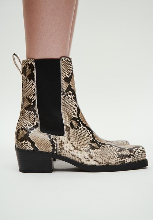 H&M - Square-toe chelsea boots - beige/snakeskin pattern