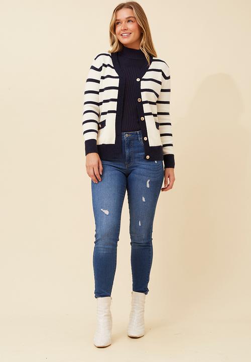 Izabel London - V-Neck Button Through Stripe Knitwear Cardi With Gold Buttons - Ivory