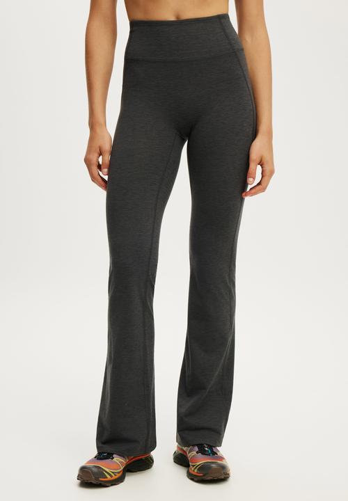 Cotton On - Ultra Soft Scoop V Crop - Dark Grey Marle