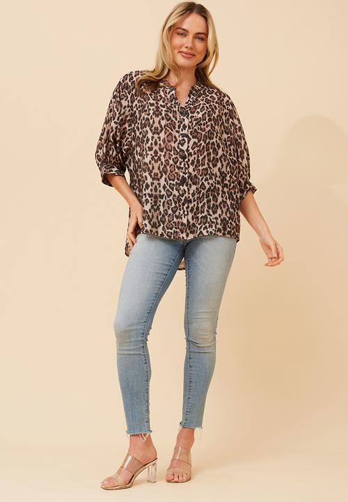 Izabel London - Half Sleeve Easy Wearing Batwing Sheer Blouse - Chocolate