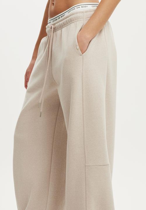 Cotton On - Plush Adjustable Balloon Sweatpant - Sesame Marle
