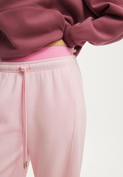 Cotton On - Plush Adjustable Balloon Sweatpant - Cherry Dream