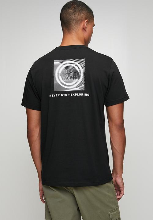 M Box Nse Energy Regular Short Sleeve Tee-Graphic - Tnf Black