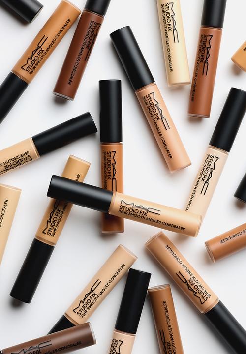 MAC - Studio Fix 36HR Smooth Angles Concealer - NC17.5
