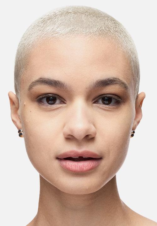MAC - Studio Fix 36HR Smooth Angles Concealer - NC17